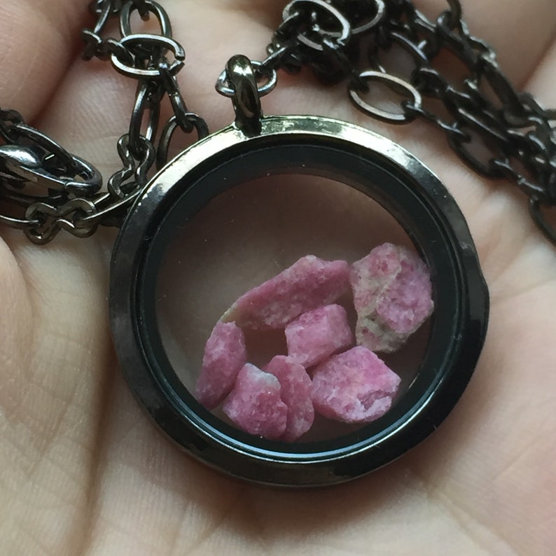 Tugtupite locket pendant