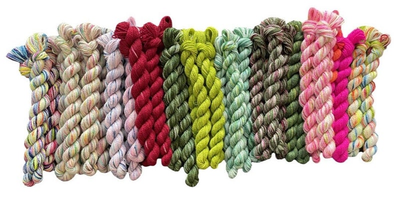 Handgeverfde Super Wash Merino mini-strengenset. Drie strengen van 20 gram per set. afbeelding 1