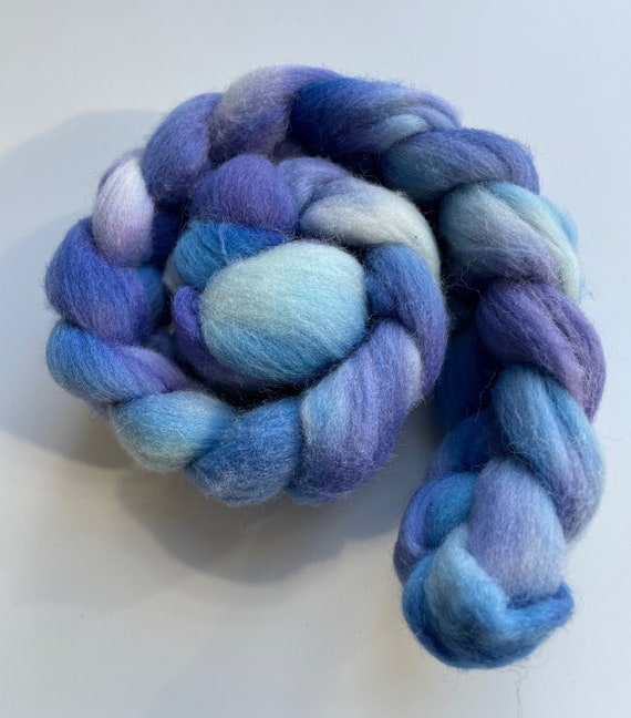 Hand dyed German Merino top 25 micron. Delft blue. Ideal for spinning or felting.