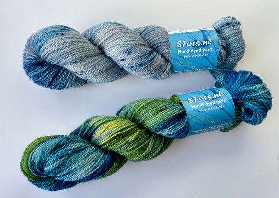Hand dyed superwash Merino and bio nylon sock weight yarn. ‘Grey skies’ or ‘Dutch grassland’.