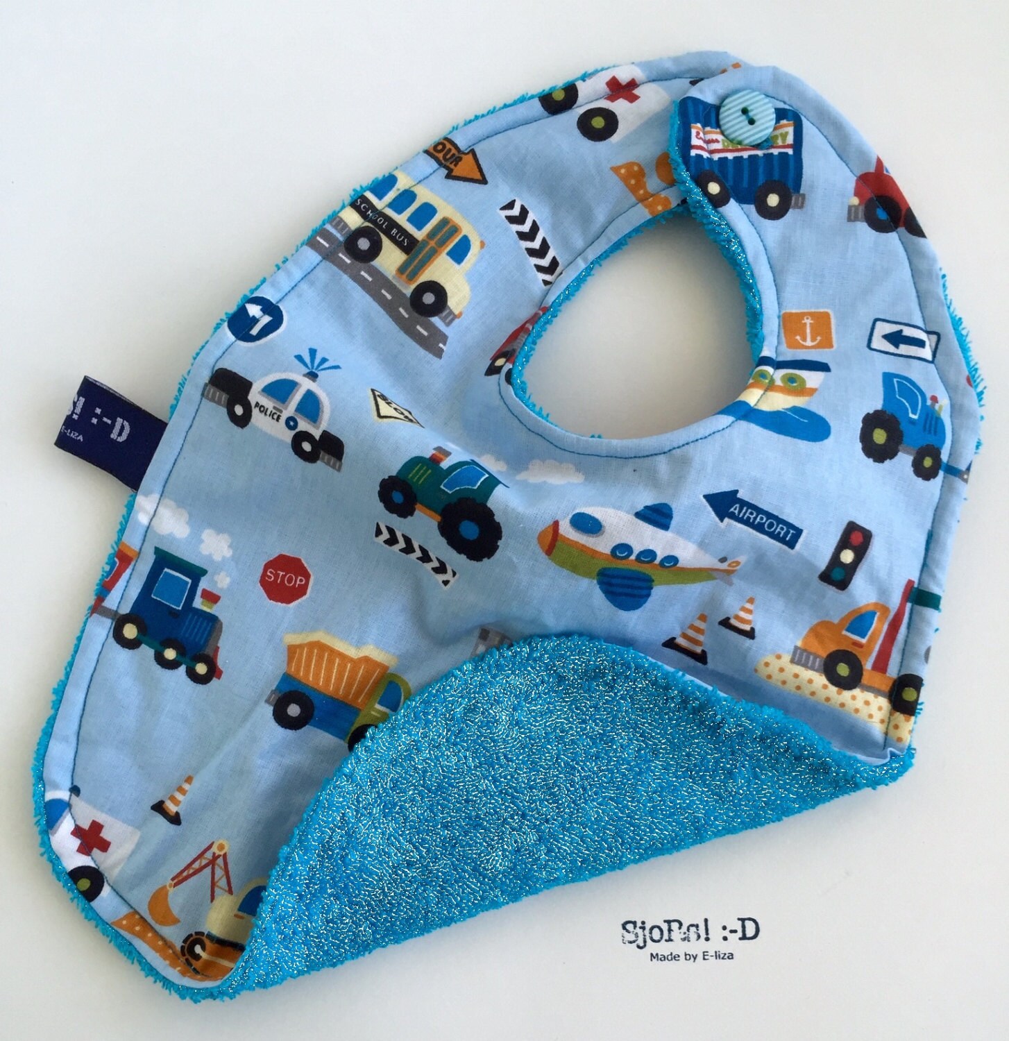 Outlet! 40 Traffic jam, extralarge baby bib. Double sided with two
