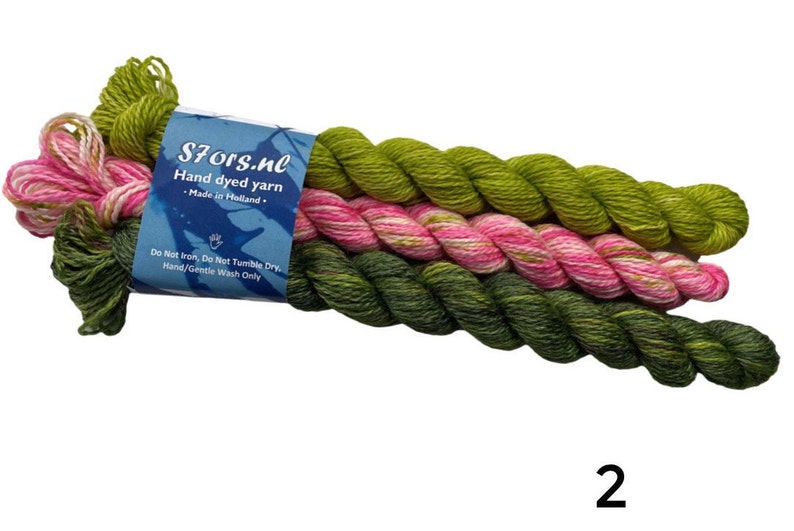 Handgeverfde Super Wash Merino mini-strengenset. Drie strengen van 20 gram per set. afbeelding 3