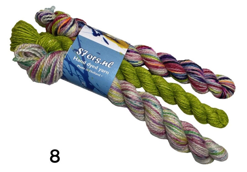 Handgeverfde Super Wash Merino mini-strengenset. Drie strengen van 20 gram per set. afbeelding 9