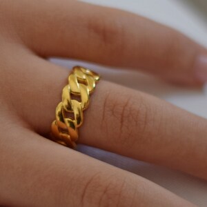 Chain Ring in Gold, Minimalist Ring. Long Link Chain,cuban Link Ring ...