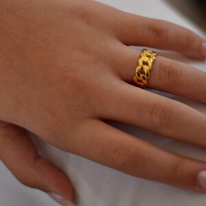 Chain Ring in Gold, Minimalist Ring. Long Link Chain,cuban Link Ring ...