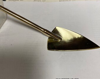 Flat Spade Iron