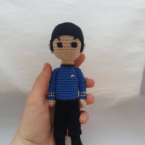 Spock amigurumi star trek pattern gift