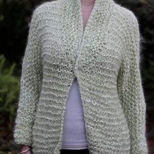 Women&#39;s Knitted Jacket Cardigan Mohair Handmade Size US8 AUS12 /M, Lime