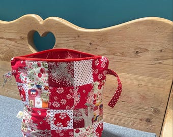 Zipped quilted patchwork knitting project bag