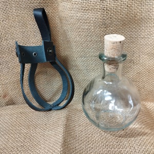 Round shape potion bottle image 1