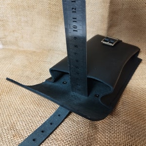 Leif belt pouch image 5