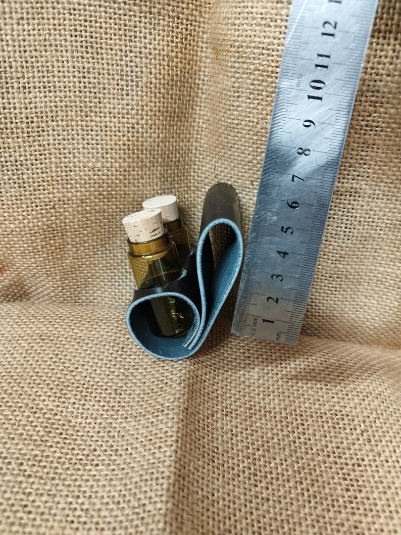 Potion small bottle double on belt hanger image 4