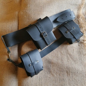 Belt with three pouches image 1