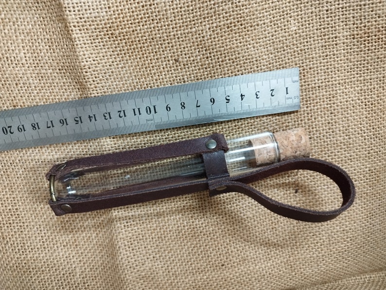 Single big potion vial image 4