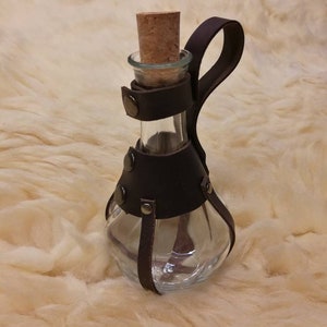 Potion bottle with cork image 3