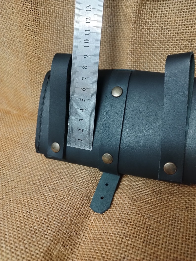 Harald belt pouch image 4