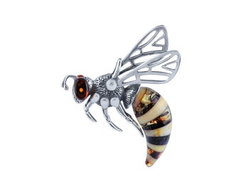 Single model, bee necklace on silver 925/1000