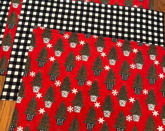 Reversible Placemats, Set of 4, Holiday Theme