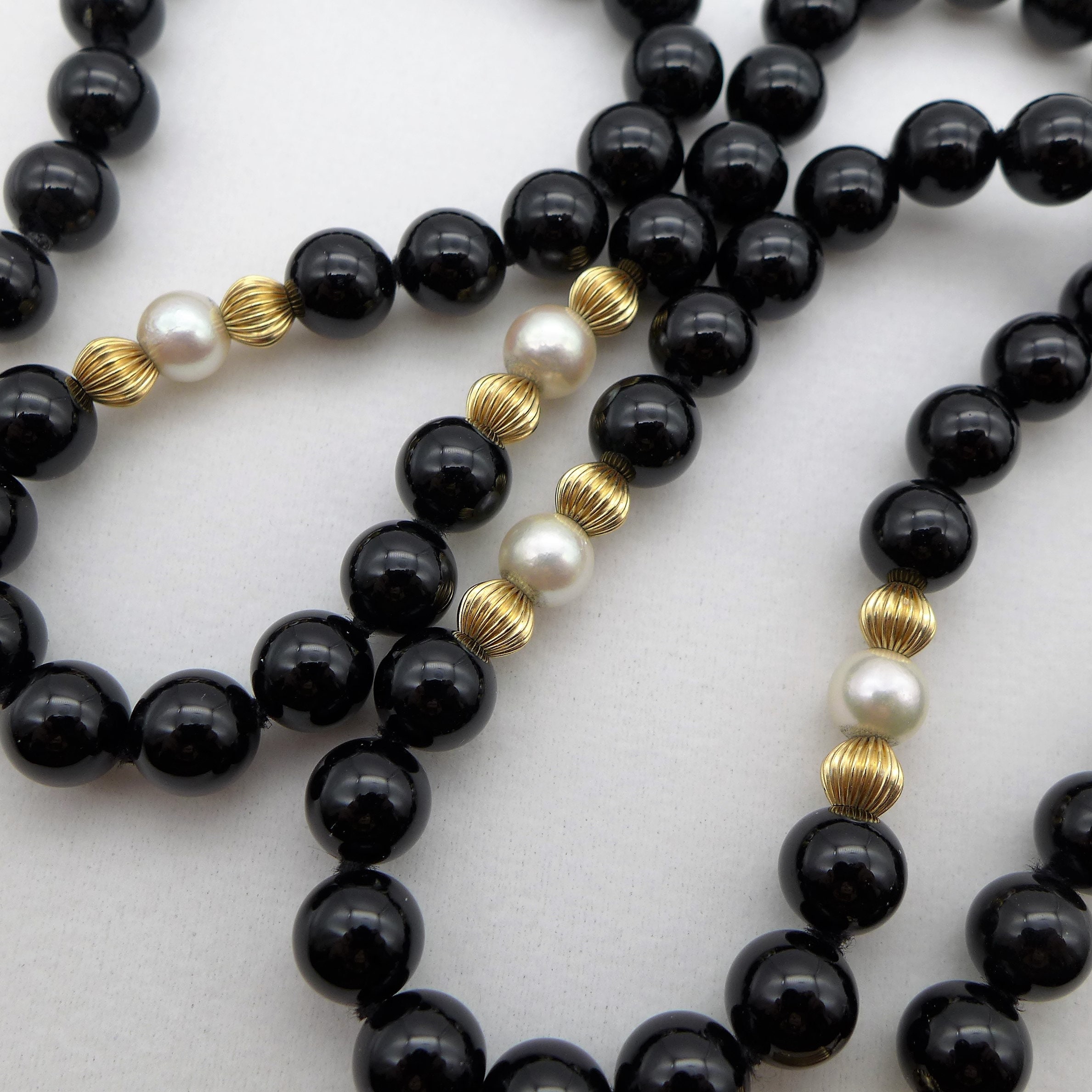 Quality Gold 14k 6-7mm White Rice FW Cultured Pearl Onyx Bead Necklace  PR34-17 - Park Place Jewelers