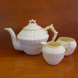 Belleek Limpet Teapot Sugar Creamer Set, Vintage 1950s 2nd Green Mark, Yellow Lustre Trim