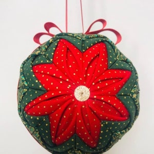 Poinsettia Patchwork Bauble Pattern with Video Tutorial (PDF digital download)