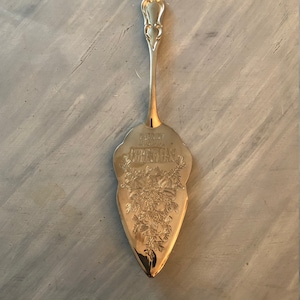Vintage Silver Plated Cake/Pie Server, Holiday Entertaining, Merry Christmas Silver Cake Server, Vintage Cake Server.