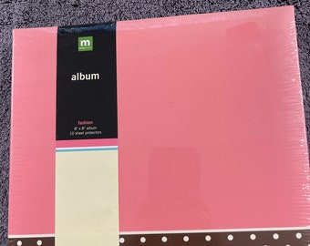 Making Memories Scrapbook: Pink Polka Dot Album, 20 Pages (8x8)