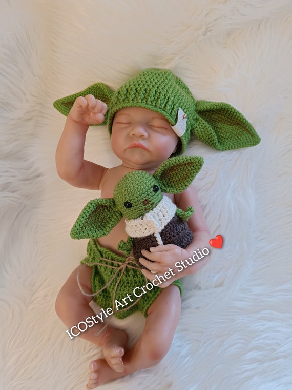 Crochet Baby Halloween Costume: Newborn Photo Prop Outfit