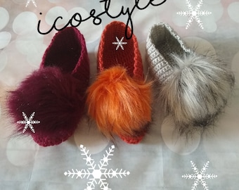 Chaussons au crochet, chaussettes au crochet, bottes de Père Noël, cadeau de Noël au crochet.