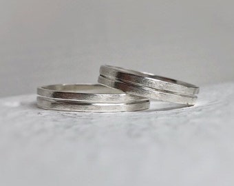 Sterling silver rustic wedding band set - Wedding bands his and hers - Wedding bands - Handcrafted in ethically sourced sterling silver