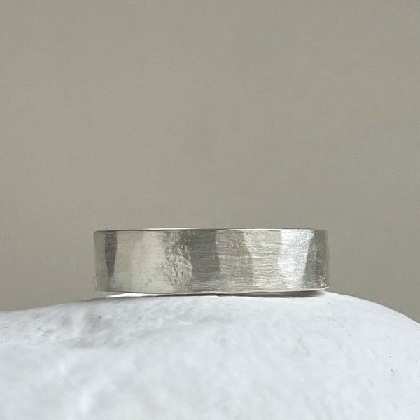 6mm 925 - Brushed hammered wedding band - rustic sterling silver wedding band - Wedding band - Men’s wedding bands - Rustic wedding ring