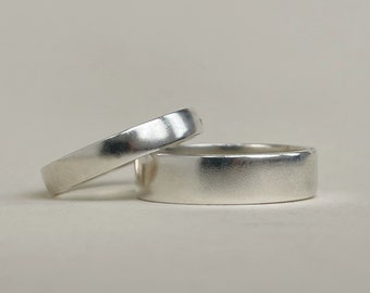 925 - 4mm and 6mm - Semi-polished wedding band set - Recycled silver