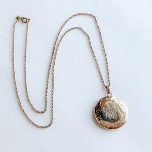 1940s Gold Locket Necklace | 40s Gold Engraved Monogram Pendant