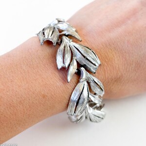 Pulsera Lisner de hoja de plata de los años 60 / Joyería vintage de metal cepillado
