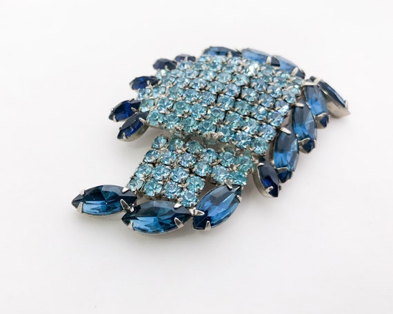 1950s Blue Rhinestone Brooch | 50s Blue Rhineston… - image 2