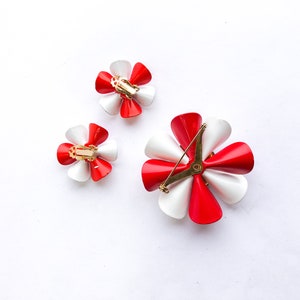 1960s Red White Blue Jewelry Set 60s Flower Brooch & Clip Earrings Set image 8