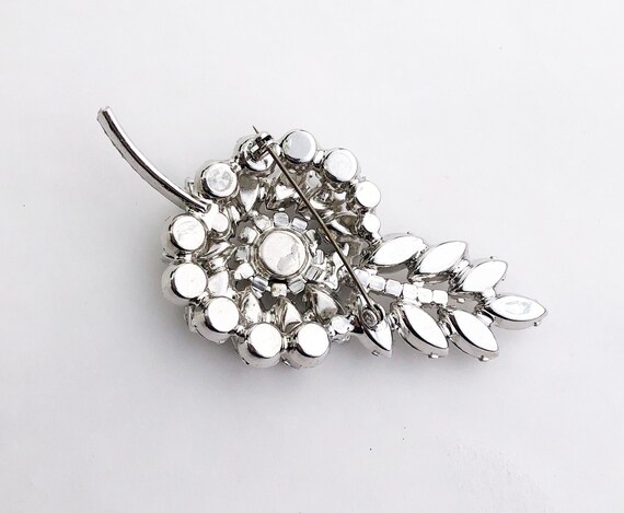 1950s Rhinestone Flower Brooch | 50s Rhinestone F… - image 7