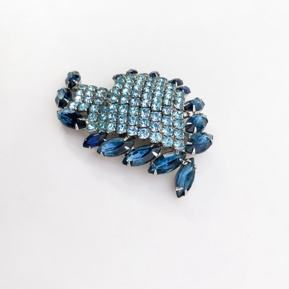 1950s Blue Rhinestone Brooch | 50s Blue Rhineston… - image 5