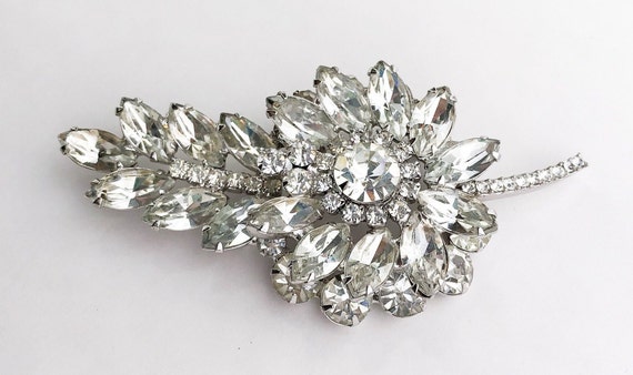 1950s Rhinestone Flower Brooch | 50s Rhinestone F… - image 2