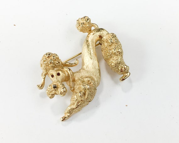 Monet | 1960s Gold Poodle Dog Brooch | 60s Crouch… - image 1