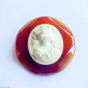 1930s Bakelite Cameo Brooch | 30s Celluloid Cameo & Bakelite Pin