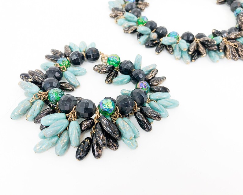 Cluster Bead Necklace Bracelet 1950s Blue /& Black Glass Necklace Set