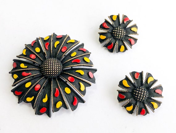 1960s Black Flower Brooch Earrings Set | 60s Matte