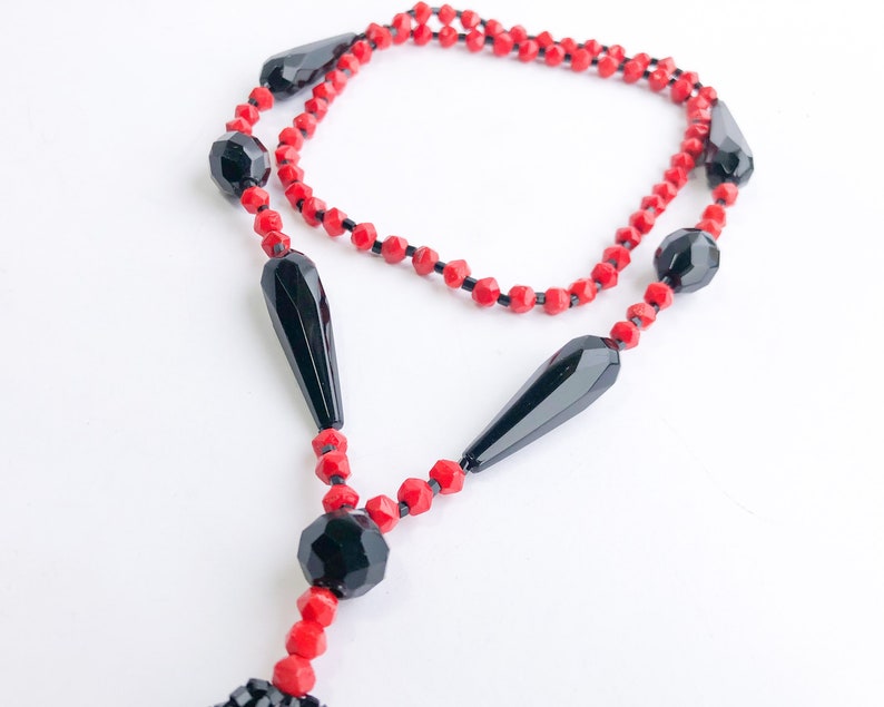 1920s Red & Black Beaded Necklace 20s Beaded Rope Necklace Flapper Necklace image 4