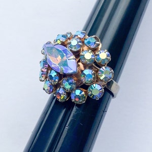 1950s Iridescent Aurora Borealis Cocktail Ring | 50s Blue Rhinestone Ring | Size 7 3/4