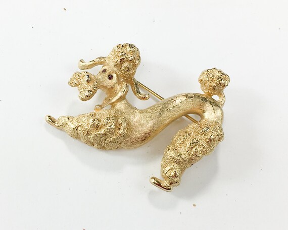 Monet | 1960s Gold Poodle Dog Brooch | 60s Crouch… - image 4