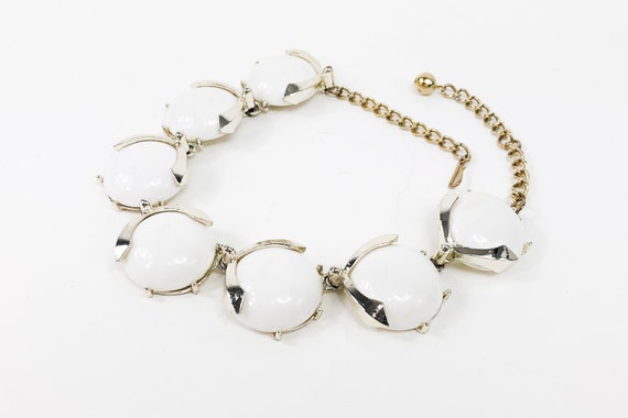 Coro | 1950s White Necklace  | 50s White Plastic … - image 2