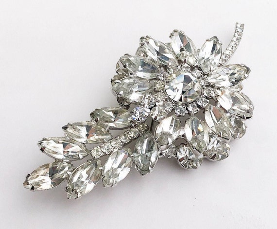 1950s Rhinestone Flower Brooch | 50s Rhinestone Fl