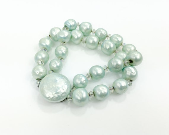 1950s Turquoise Faux Pearl Bracelet | 50s Blue Fa… - image 1