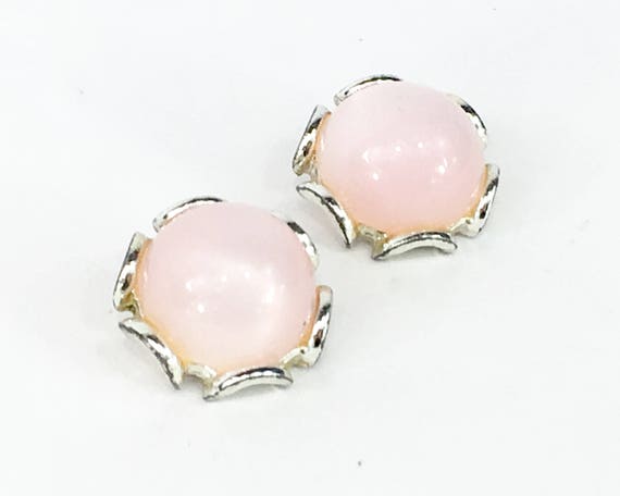 1950s Pink Circle Earrings | 50s Pink Lucite Clip… - image 2